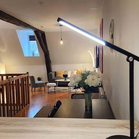 Grand Duplex Du Beffroi Apartment Douai Bagian luar foto