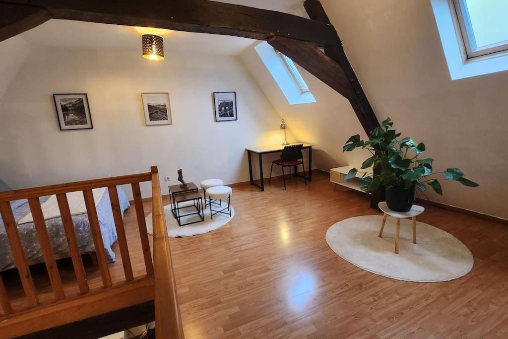Grand Duplex Du Beffroi Apartment Douai Bagian luar foto